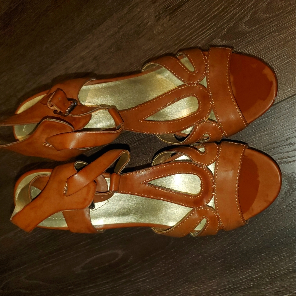 Guess Wedges, Women's size 8.5